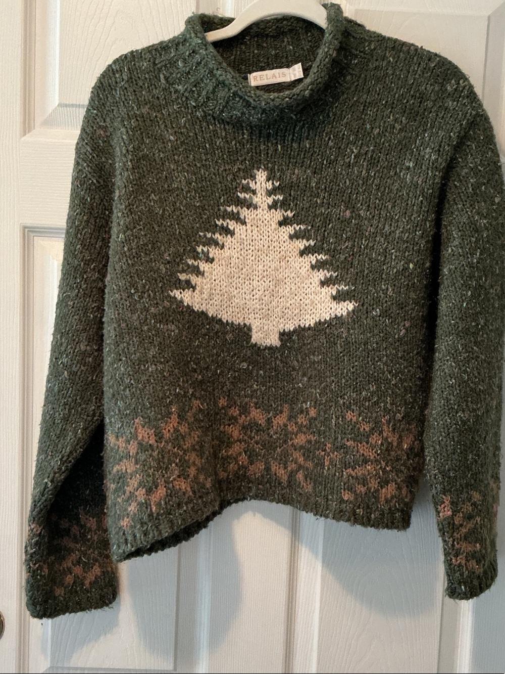 Dark Green Tree Intarsia Crewneck Sweater
